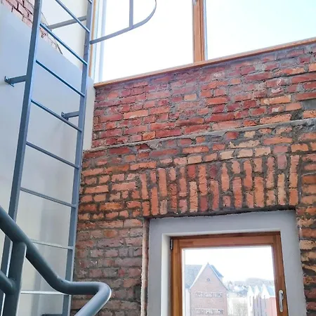 Apartment Industrial Style Loft Near Center